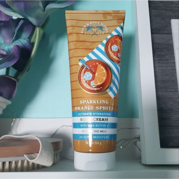 Sparkling Orange Spritz Body Cream By Bath and Body Works - Picture 2 of 5